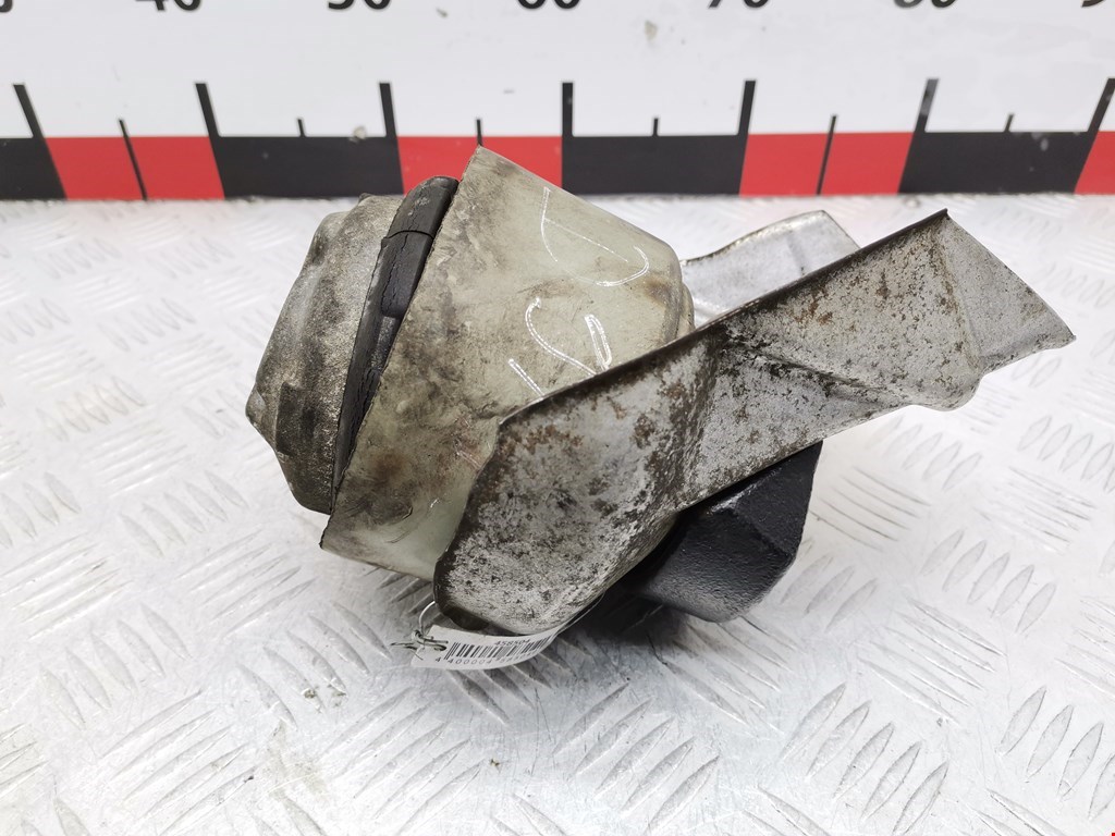 Подушка (опора) крепления двигателя Mercedes C-Class (W203) (2000-2008)