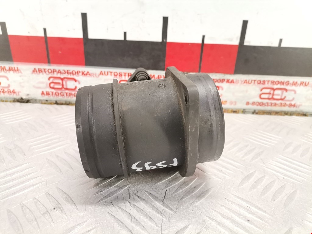 Расходомер воздуха (массметр, датчик ДМРВ) VOLKSWAGEN Golf IV 1997-2003