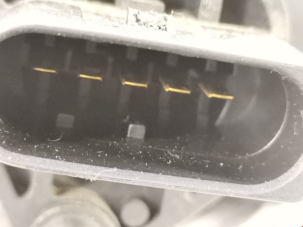 Расходомер воздуха (массметр, датчик ДМРВ) VOLKSWAGEN Golf IV 1997-2003