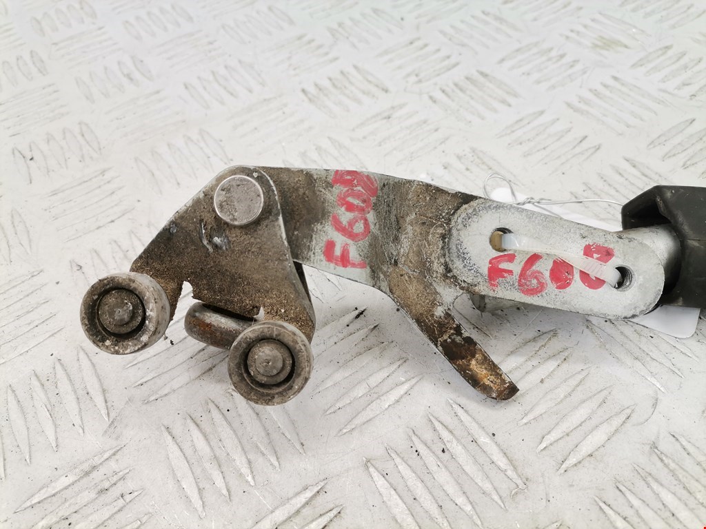 Ролик двери сдвижной (левый/правый средний верхний/нижний) CITROEN Jumper 230 1994-2002