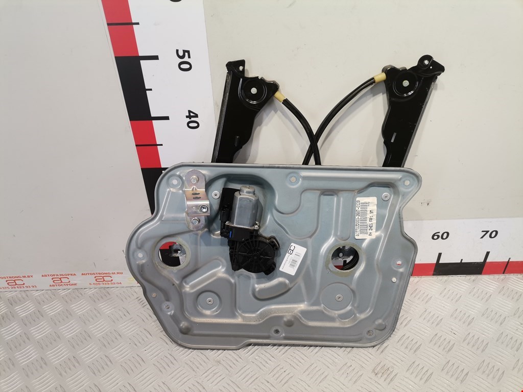 Стеклоподъемник передний правый NISSAN Qashqai J10 2006-2013