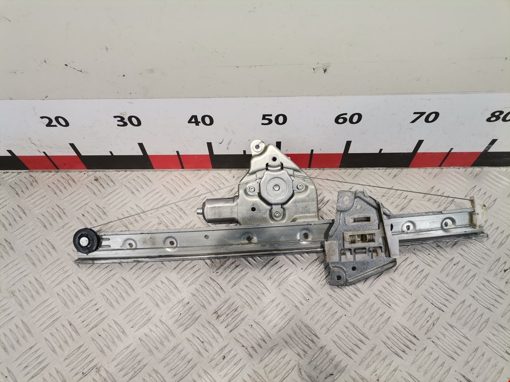 Стеклоподъемник задний правый SUZUKI Grand Vitara 2005-2015