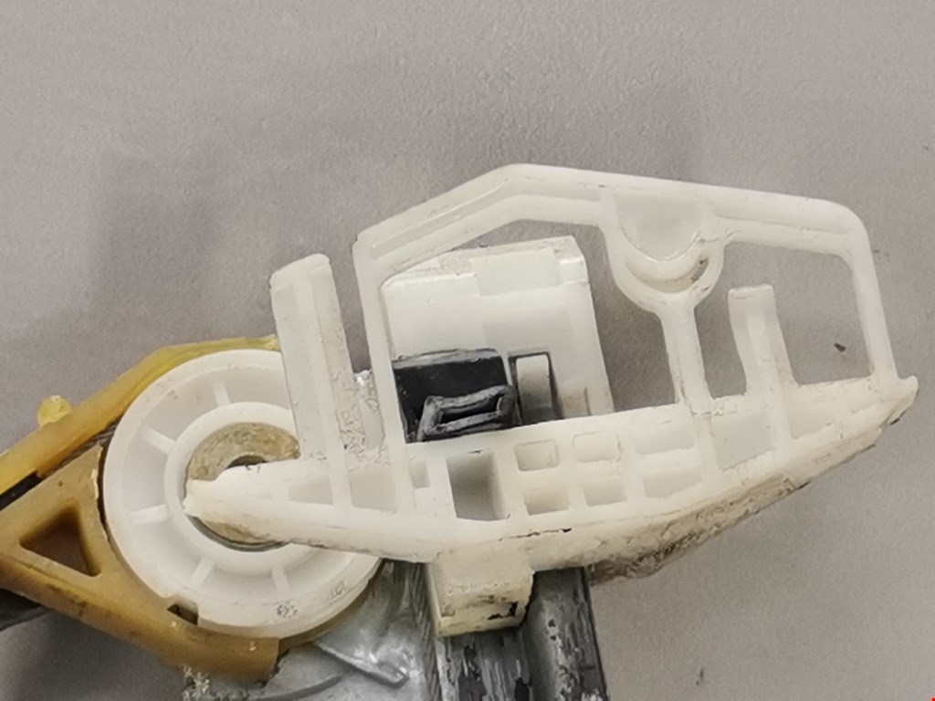 Стеклоподъемник передний правый CITROEN Xsara Picasso 1999-2012