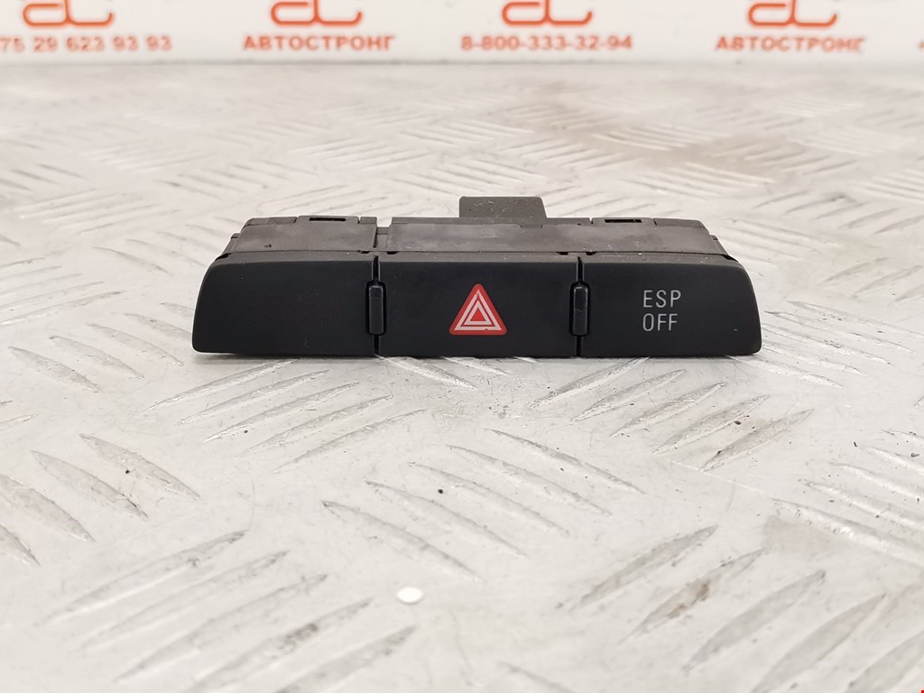 Кнопка аварийной сигнализации Audi Q7 4L (2005-2015)