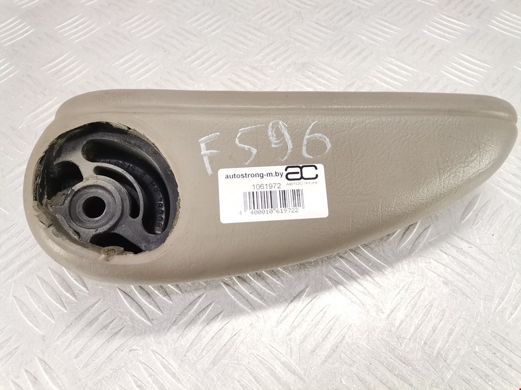 Подлокотник в салон CHRYSLER Voyager IV RG 2001-2007