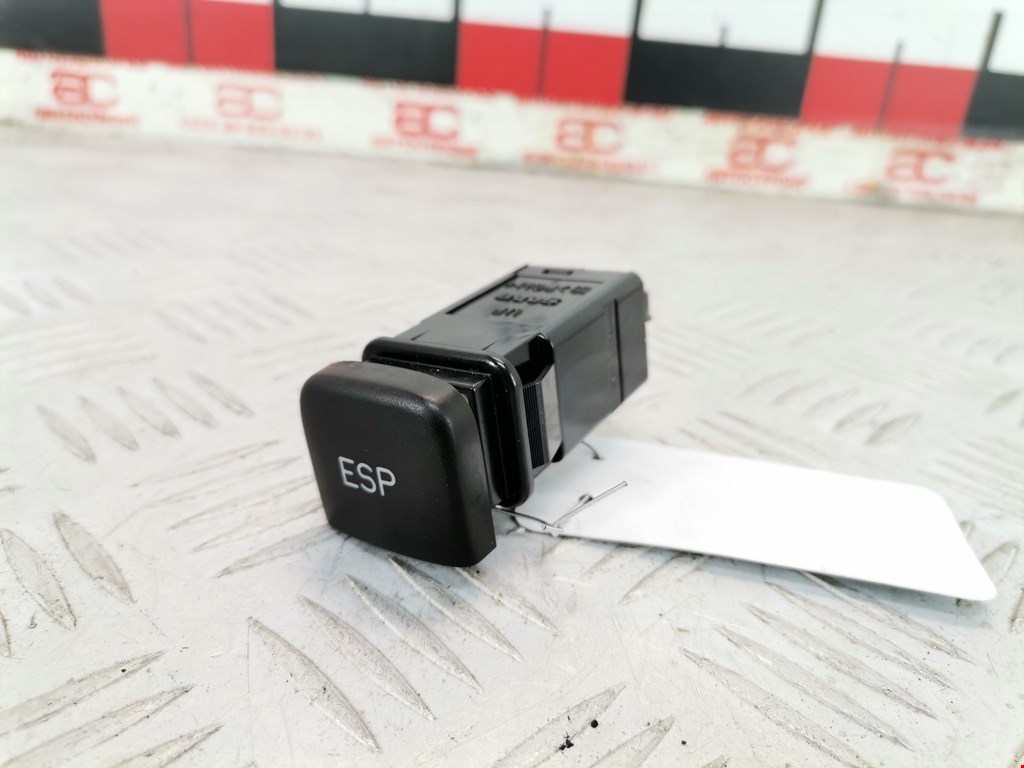 Кнопка антипробуксовочной системы SAAB 9-5 1997-2010