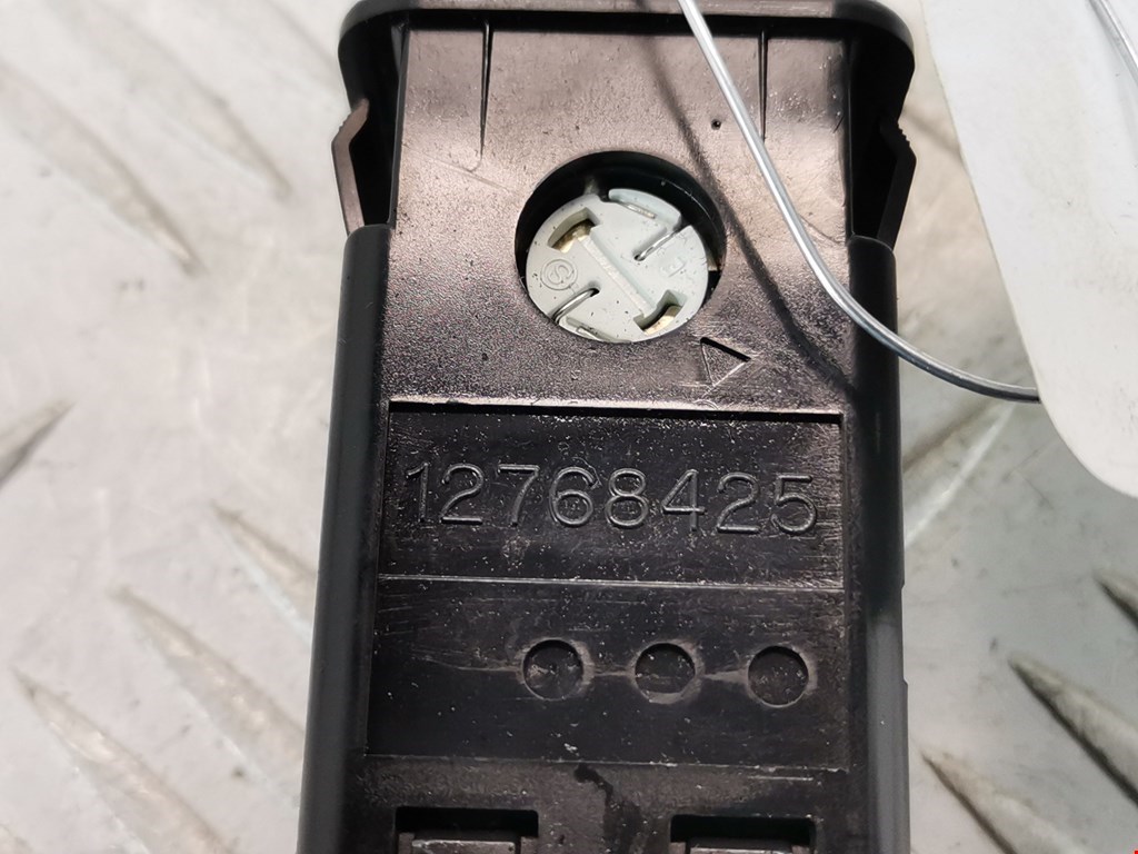 Кнопка антипробуксовочной системы SAAB 9-5 1997-2010