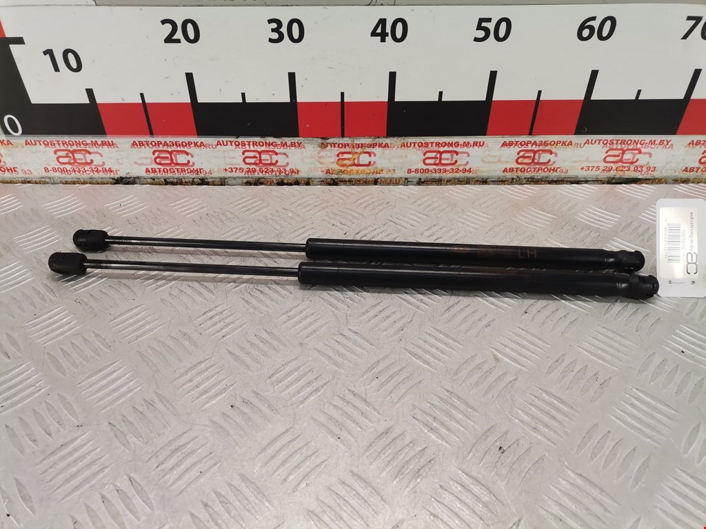 Амортизатор стекла багажника Kia Sportage 2 (KM) (2004-2010)