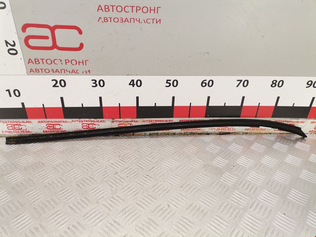 Молдинг лобового стекла AUDI Q7 I 2006-2015