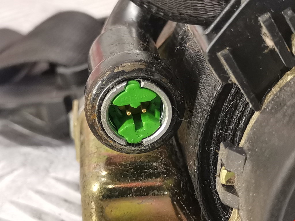 Ремень безопасности передний левый SEAT Ibiza 2002-2008