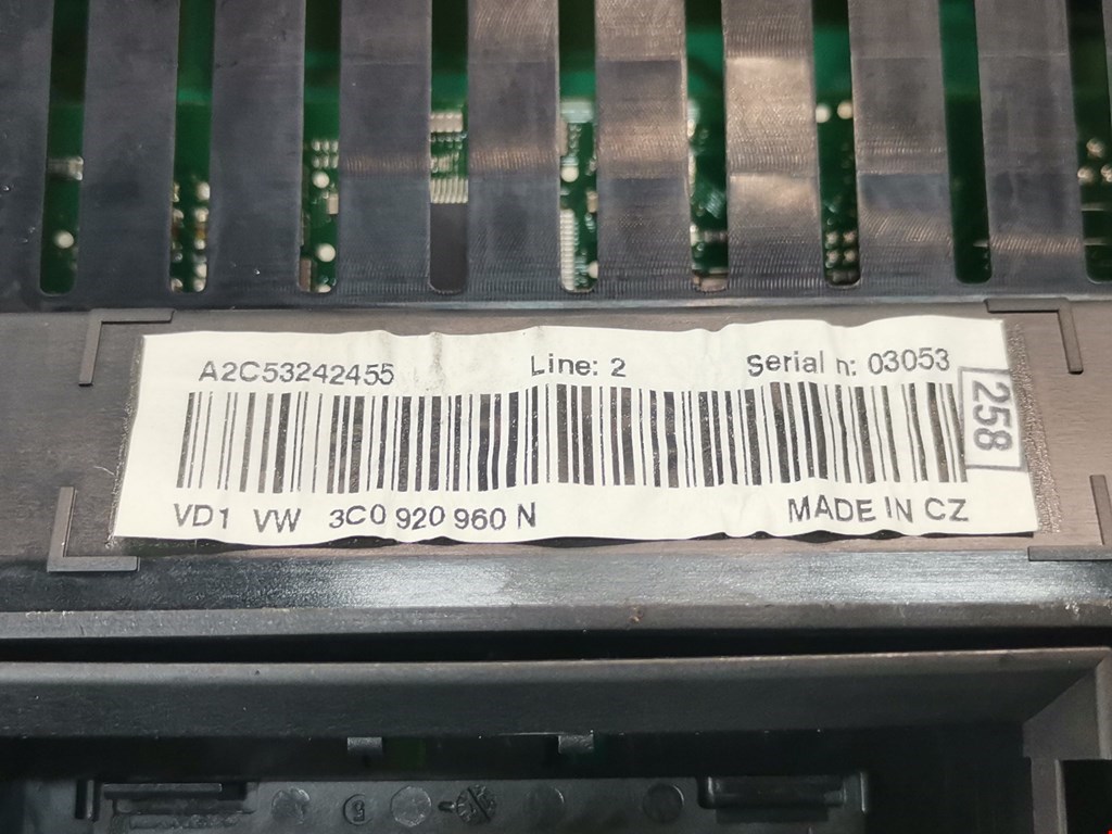 Панель приборов (щиток) VOLKSWAGEN Passat B6 2005-2011