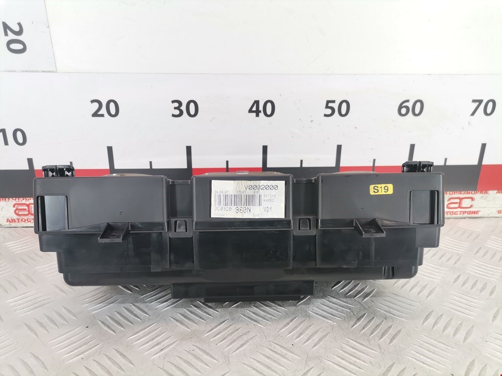 Панель приборов (щиток) VOLKSWAGEN Passat B6 2005-2011