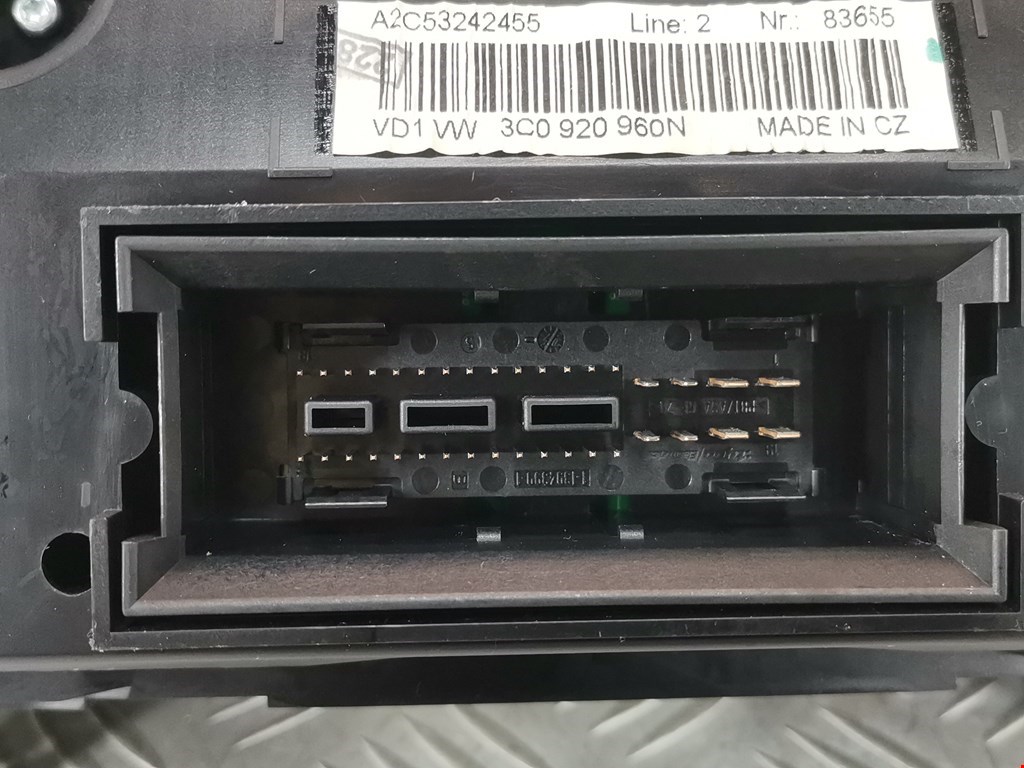 Панель приборов (щиток) VOLKSWAGEN Passat B6 2005-2011