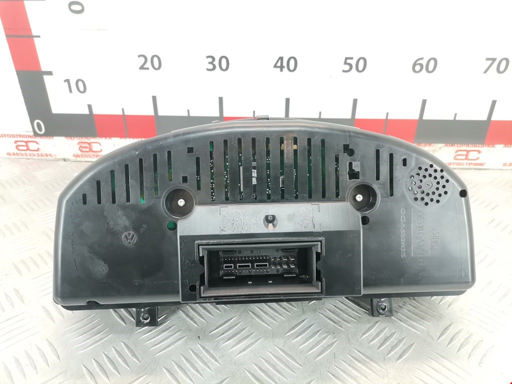 Панель приборов (щиток) VOLKSWAGEN Passat B6 2005-2011