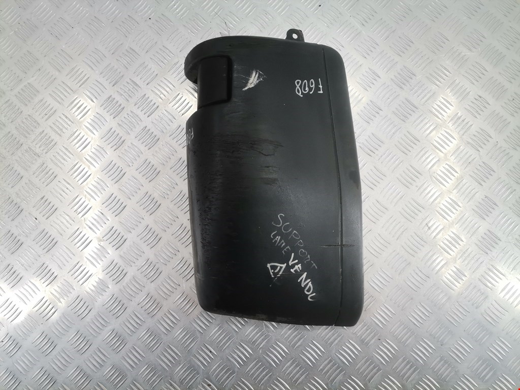 Накладка (клык) бампера правый Citroen Jumper (Relay) 1 (1994-2002)