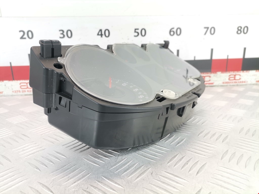 Панель приборов (щиток) VOLKSWAGEN Passat B6 2005-2011