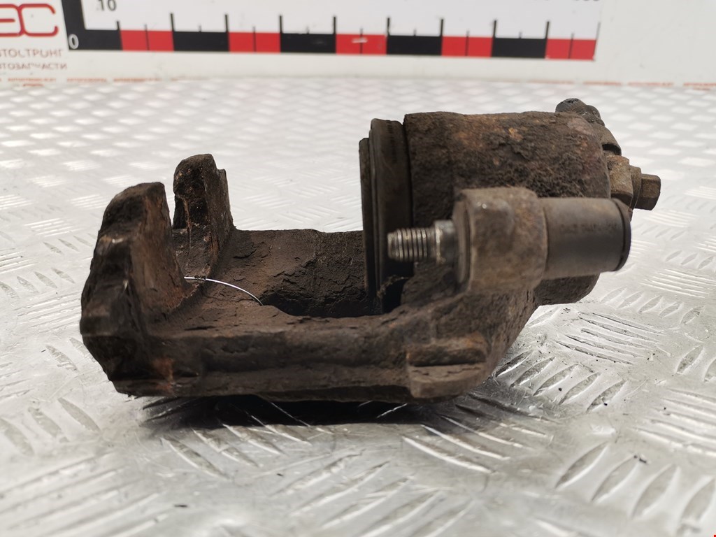 Суппорт передний левый VOLKSWAGEN Polo IV 2001-2009