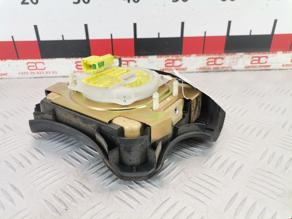Подушка безопасности в рулевое колесо SUBARU Impreza 1992-2000