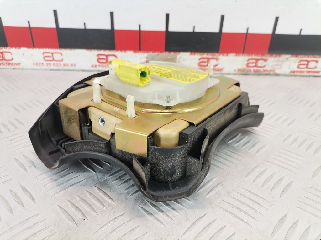 Подушка безопасности в рулевое колесо SUBARU Impreza 1992-2000