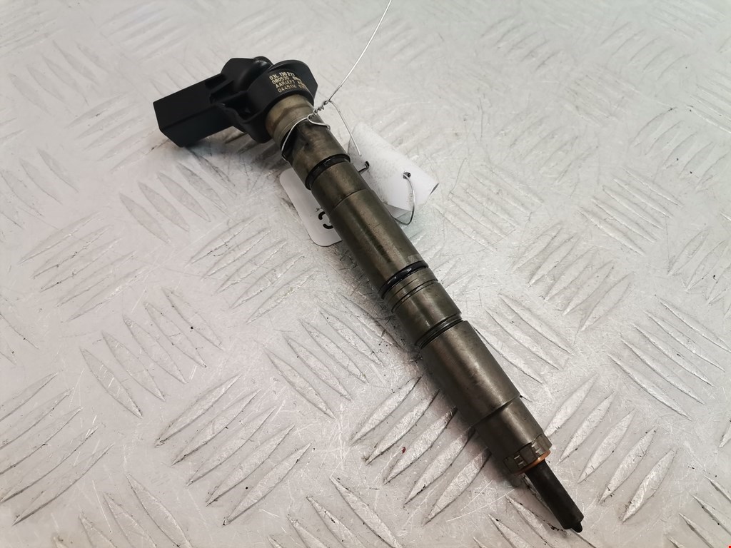 Форсунка дизельная электрическая SKODA Superb 2008-2015