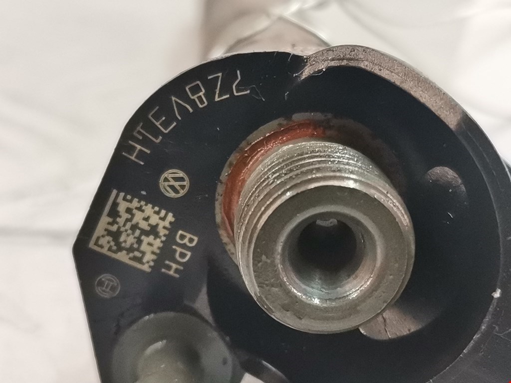 Форсунка дизельная электрическая SKODA Superb 2008-2015