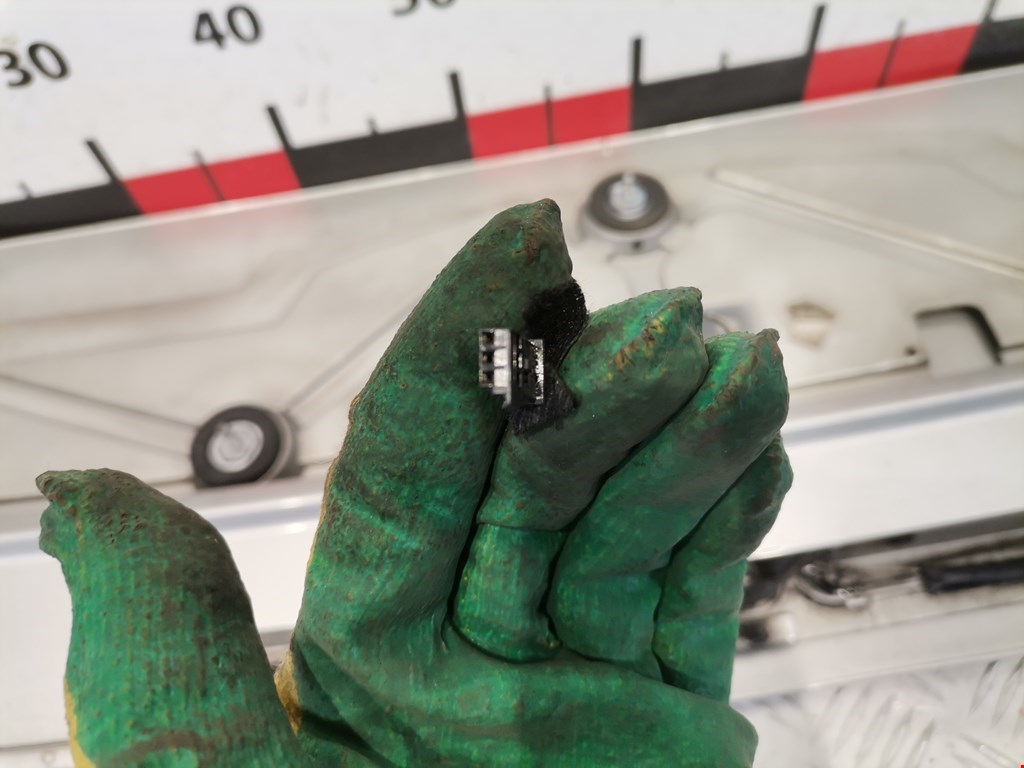 Спойлер BMW X3 E83 2003-2010