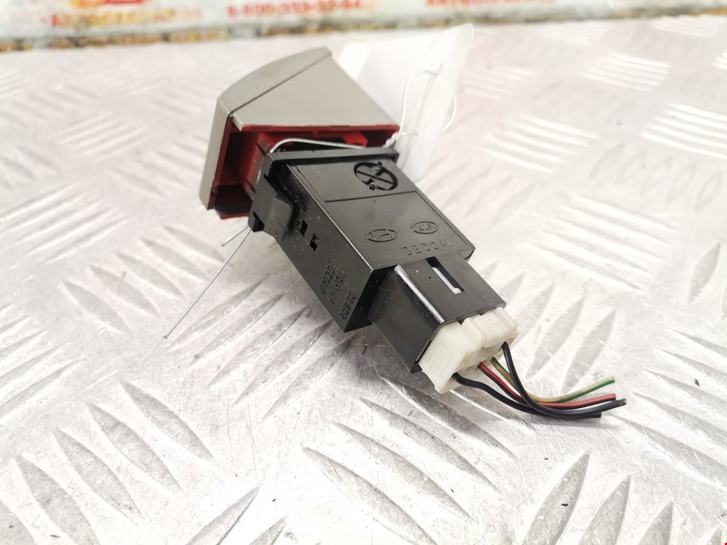 Кнопка аварийной сигнализации (аварийки) KIA Carnival I 1999-2005