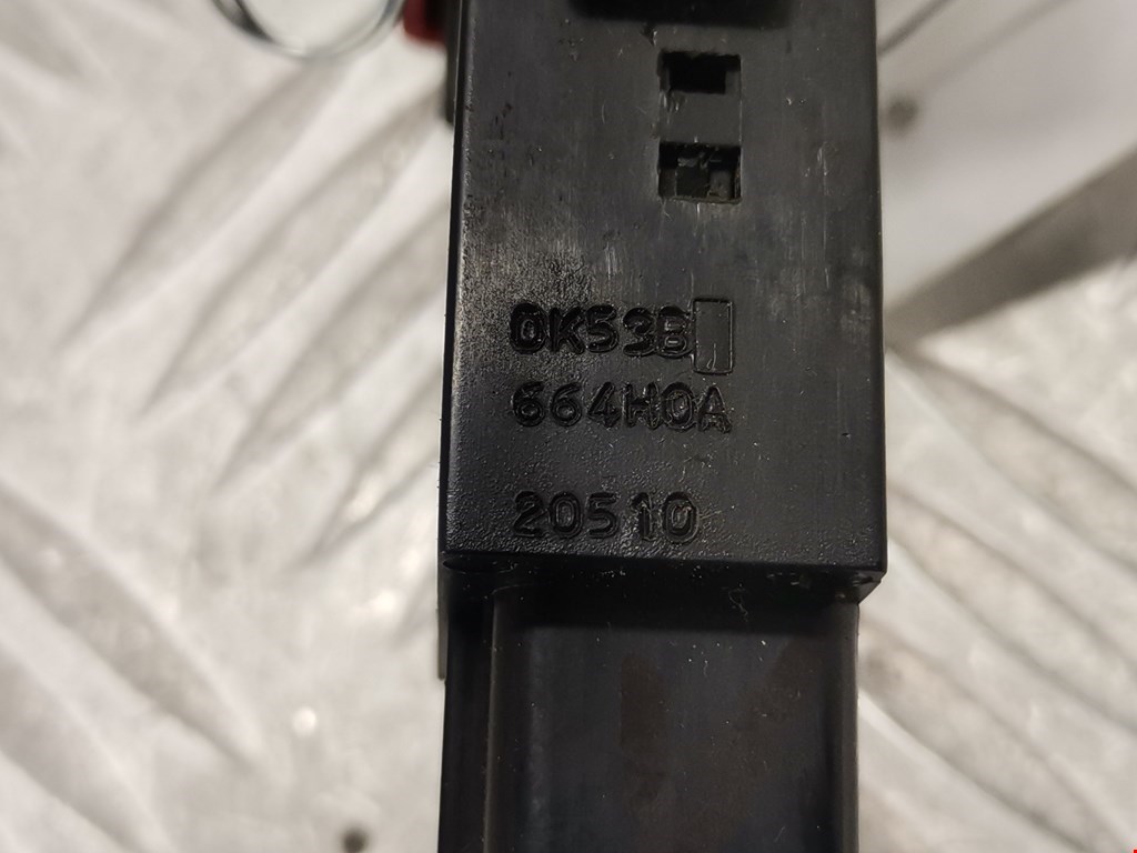 Кнопка аварийной сигнализации (аварийки) KIA Carnival I 1999-2005