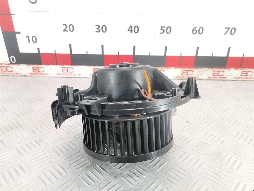 Моторчик (мотор) отопителя салона SKODA Octavia A7 2013-2020