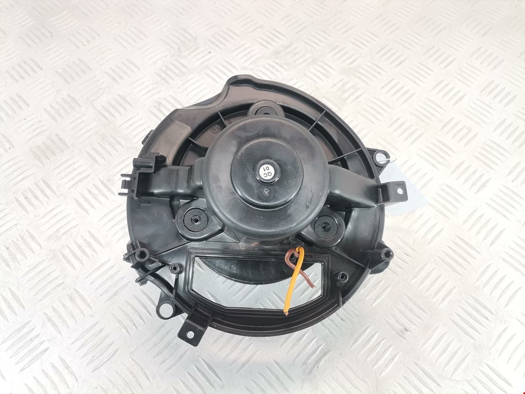 Моторчик (мотор) отопителя салона SKODA Octavia A7 2013-2020