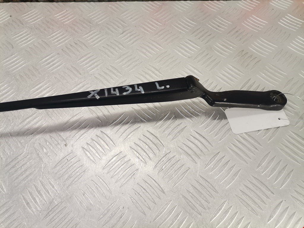 Поводок дворников передний левый/ правый VOLKSWAGEN Golf IV 1997-2003