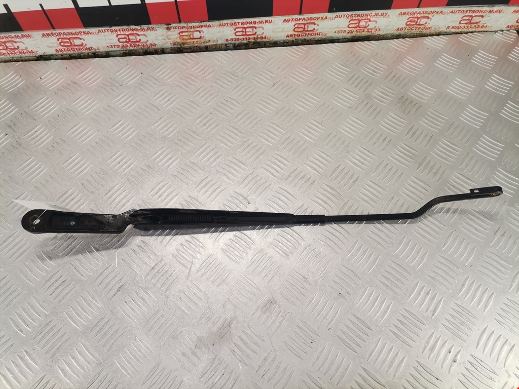 Поводок дворников передний левый/ правый VOLKSWAGEN Golf IV 1997-2003