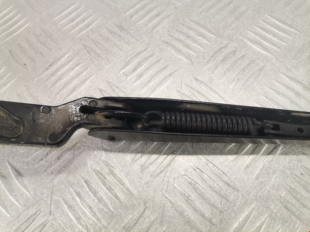 Поводок дворников передний левый/ правый VOLKSWAGEN Golf IV 1997-2003