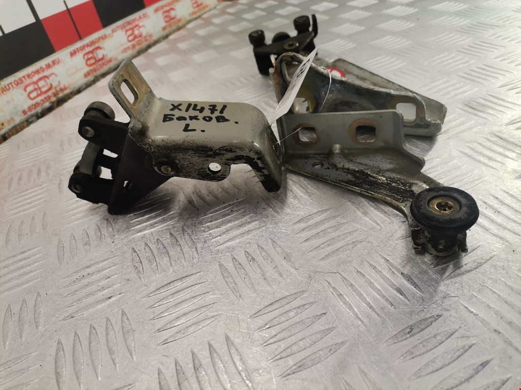 Ролик двери сдвижной (левый/правый средний верхний/нижний) RENAULT Kangoo 1997-2008