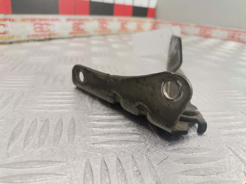 Петля капота левая/правая SUBARU Legacy 1994-1999
