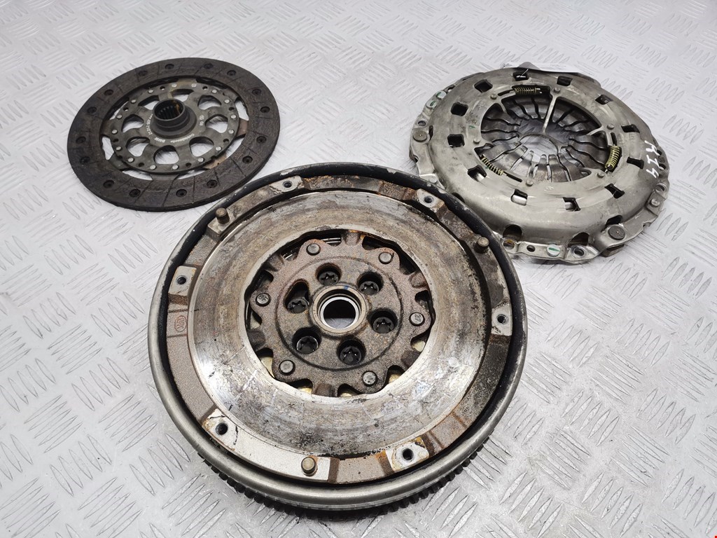 Маховик (демпфер сцепления) BMW 1er E81\E87 2004-2011