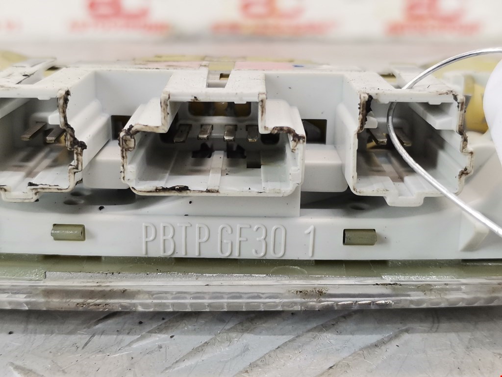 Плафон салонный (салона фонарь) PEUGEOT 407 2004-2010