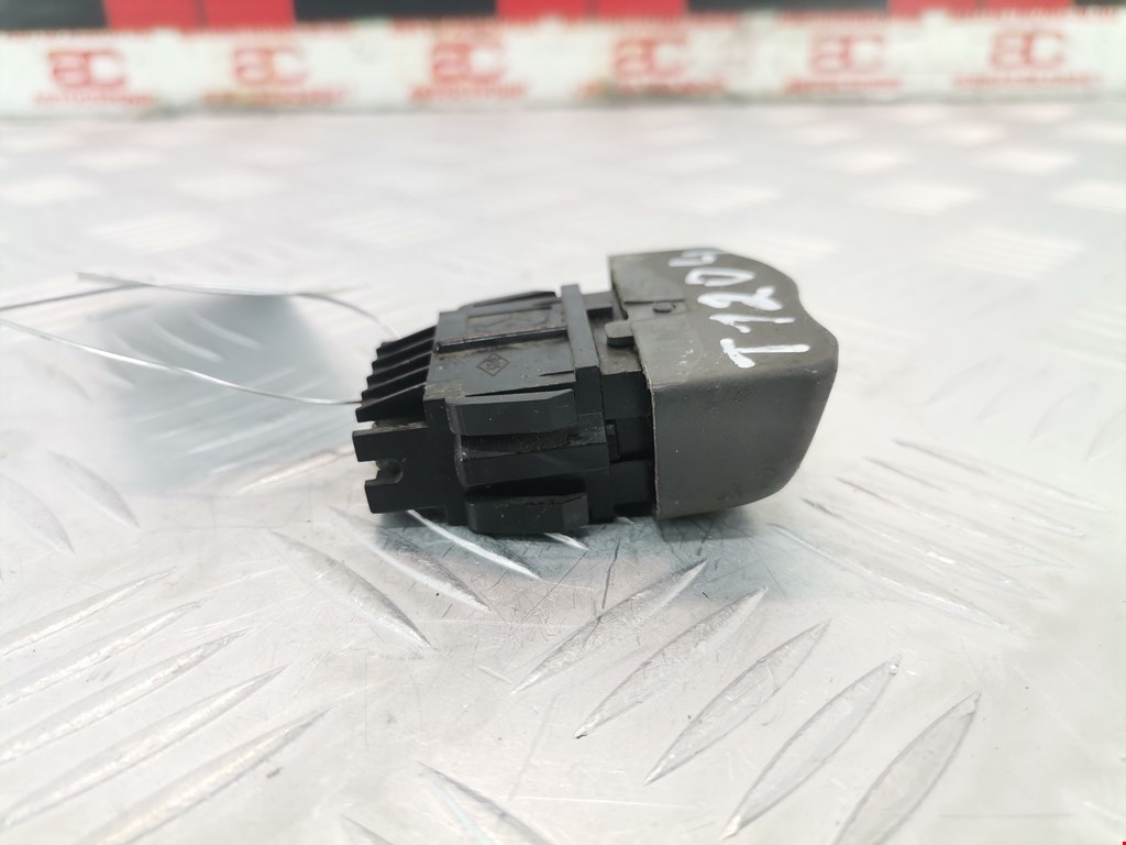 Кнопка центрального замка RENAULT Scenic I 1996-2003