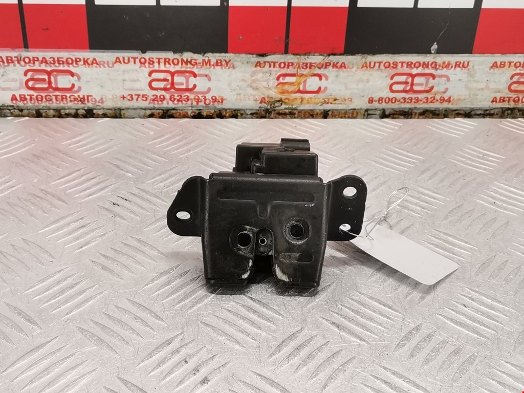 Замок багажника (крышки двери) KIA Sorento 2009-2021