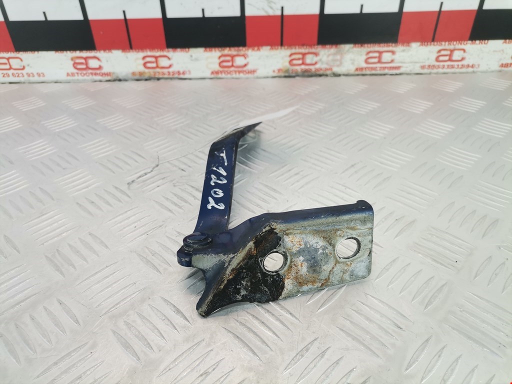 Петля капота левая/правая VOLKSWAGEN Polo III 1994-2001