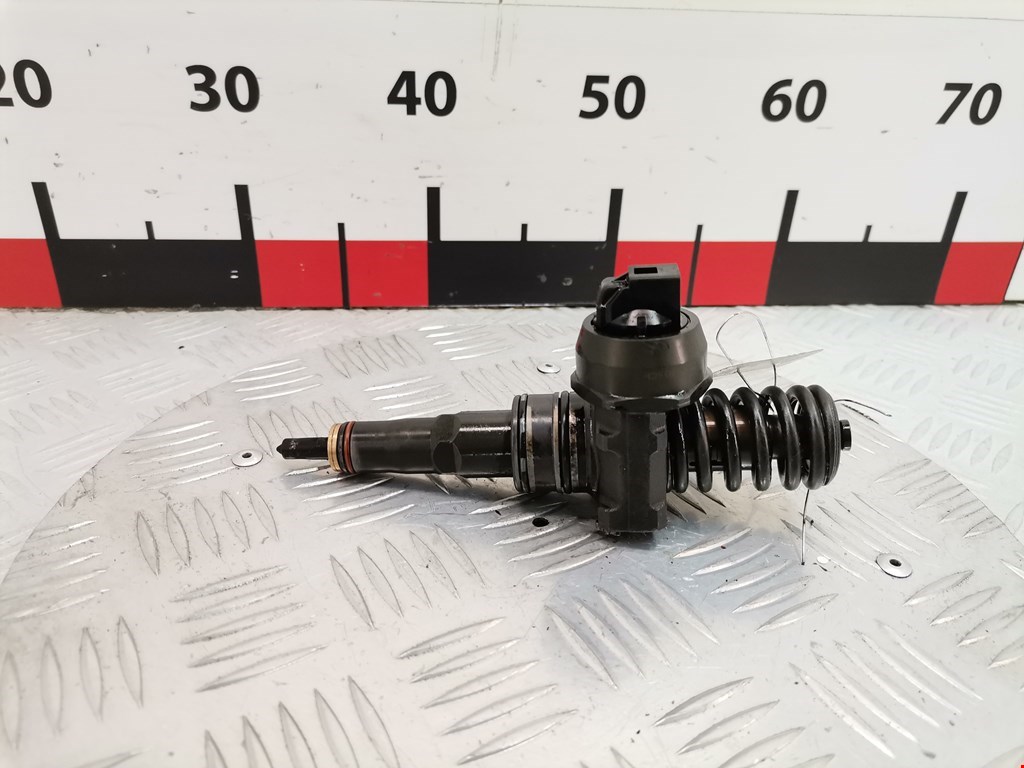 Форсунка дизельная электрическая SKODA Roomster 2006-2015