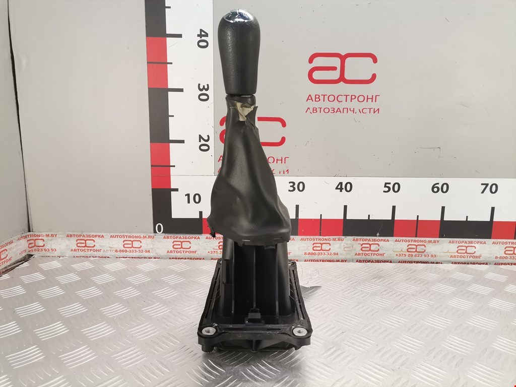 Кулиса (селектор) АКПП/МКПП в салоне DACIA Logan II 2014-2020