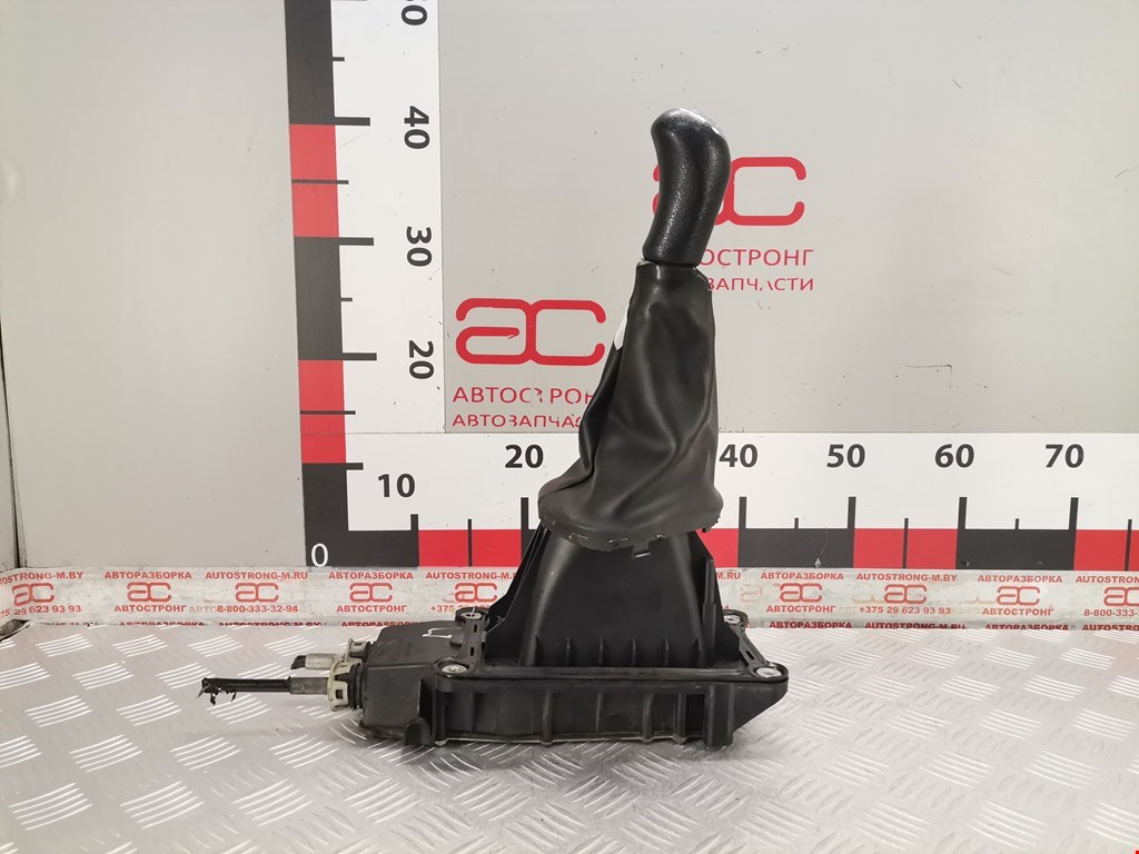 Кулиса (селектор) АКПП/МКПП в салоне DACIA Logan II 2014-2020