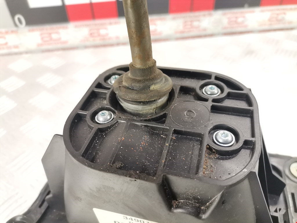 Кулиса (селектор) АКПП/МКПП в салоне DACIA Logan II 2014-2020