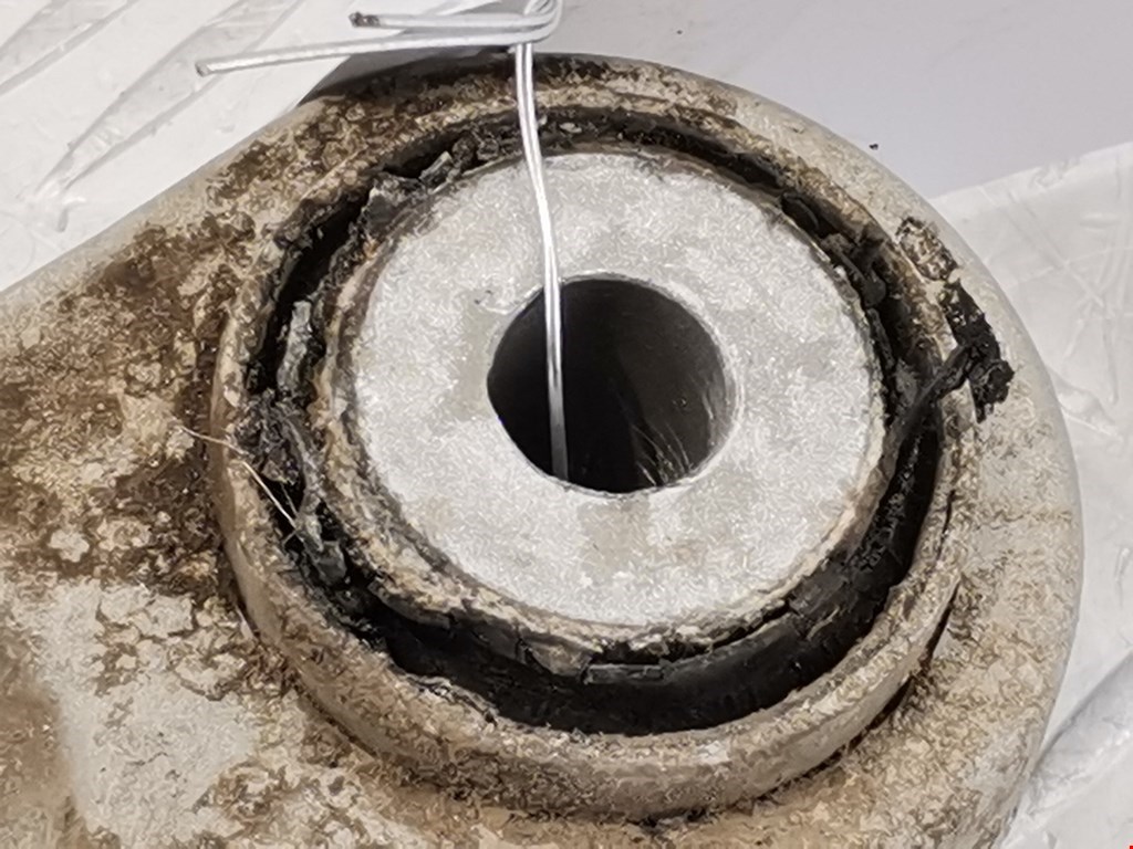 Рычаг задний правый MERCEDES-BENZ C-Class C-klasse W204 2007-2015