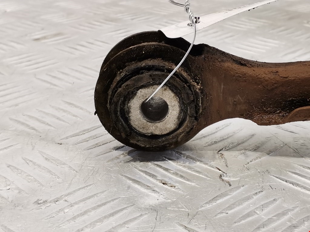 Рычаг задний правый MERCEDES-BENZ C-Class C-klasse W204 2007-2015