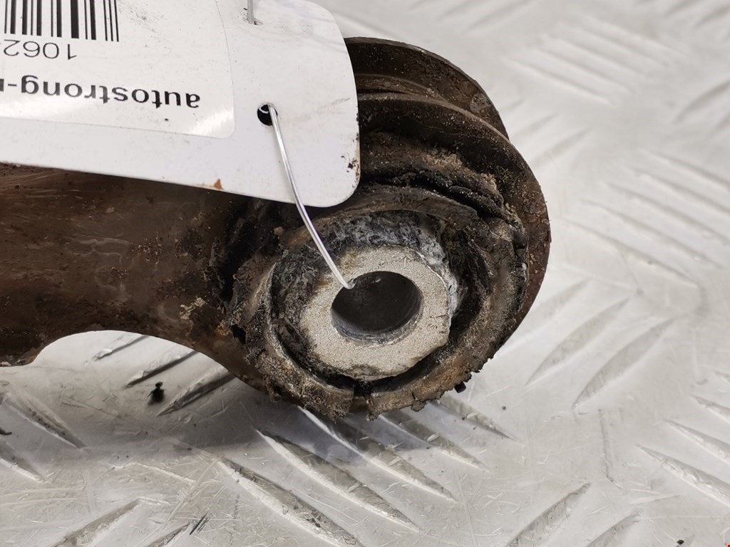 Рычаг задний правый MERCEDES-BENZ C-Class C-klasse W204 2007-2015