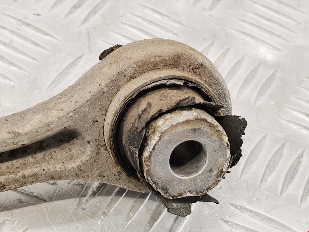 Рычаг задний правый MERCEDES-BENZ C-Class C-klasse W204 2007-2015