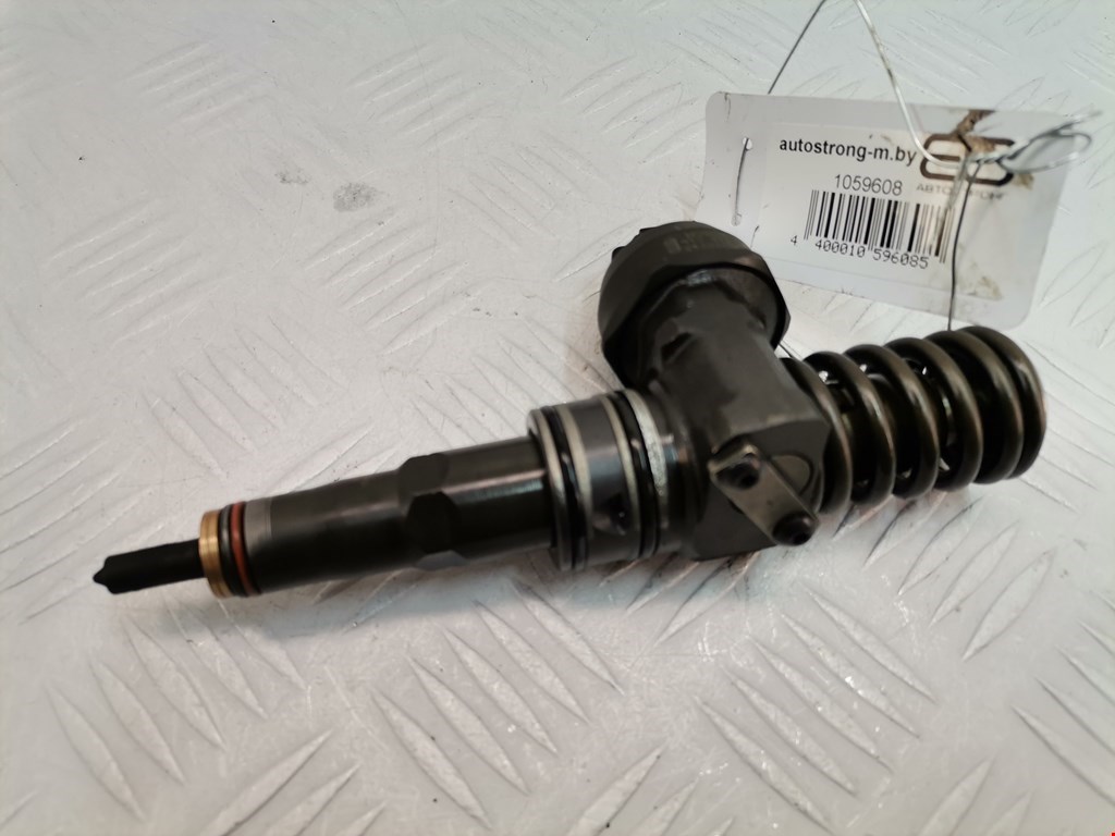 Форсунка дизельная электрическая VOLKSWAGEN Passat B6 2005-2011