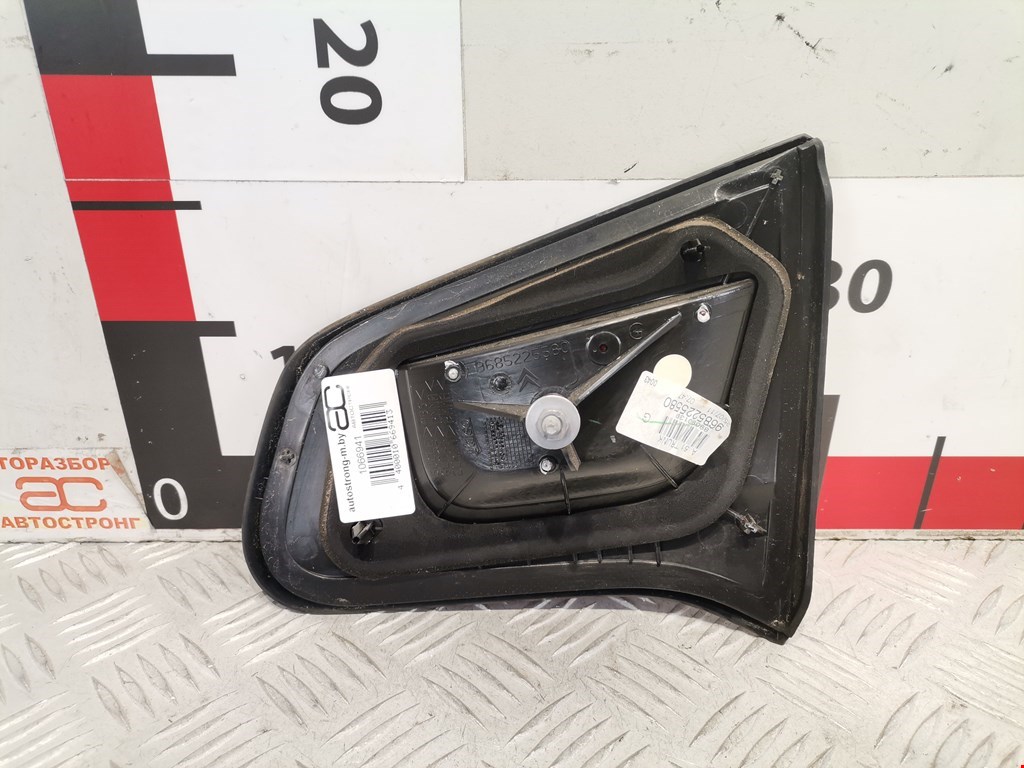 Фонарь задний внутренний левый CITROEN C3 2009-2016